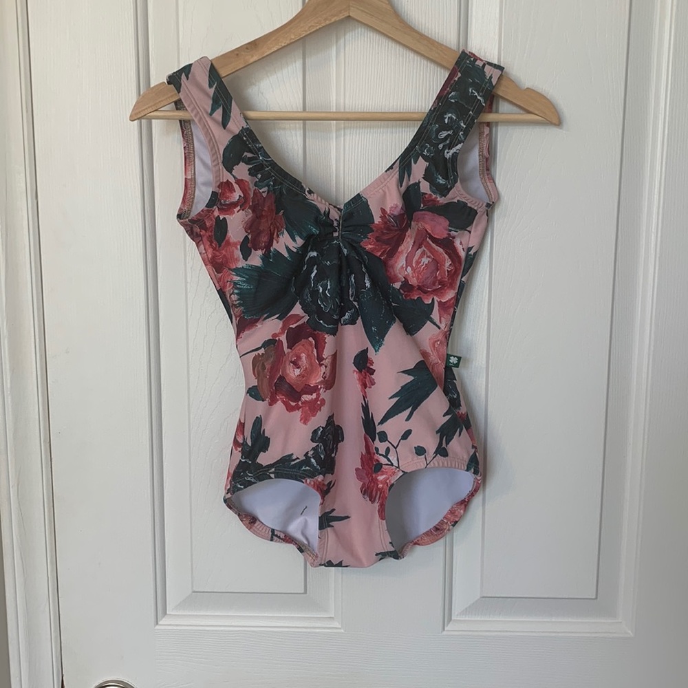 LUCKY LEO LEOTARD